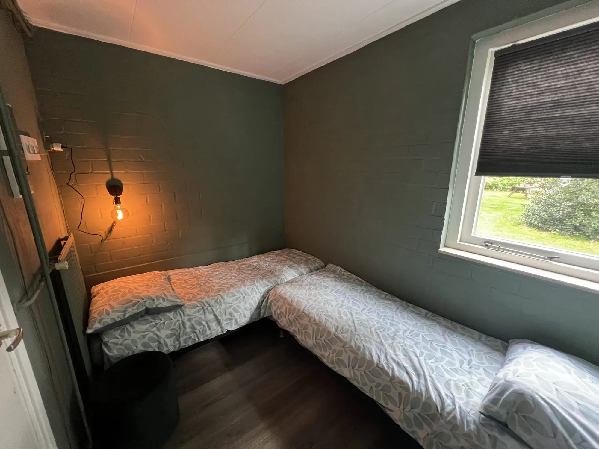 Bedroom with two single beds