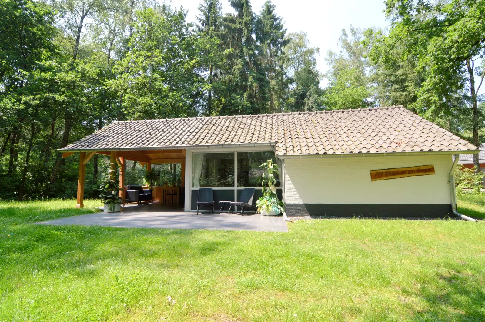 Huisje 17 Wezel, ruime veranda