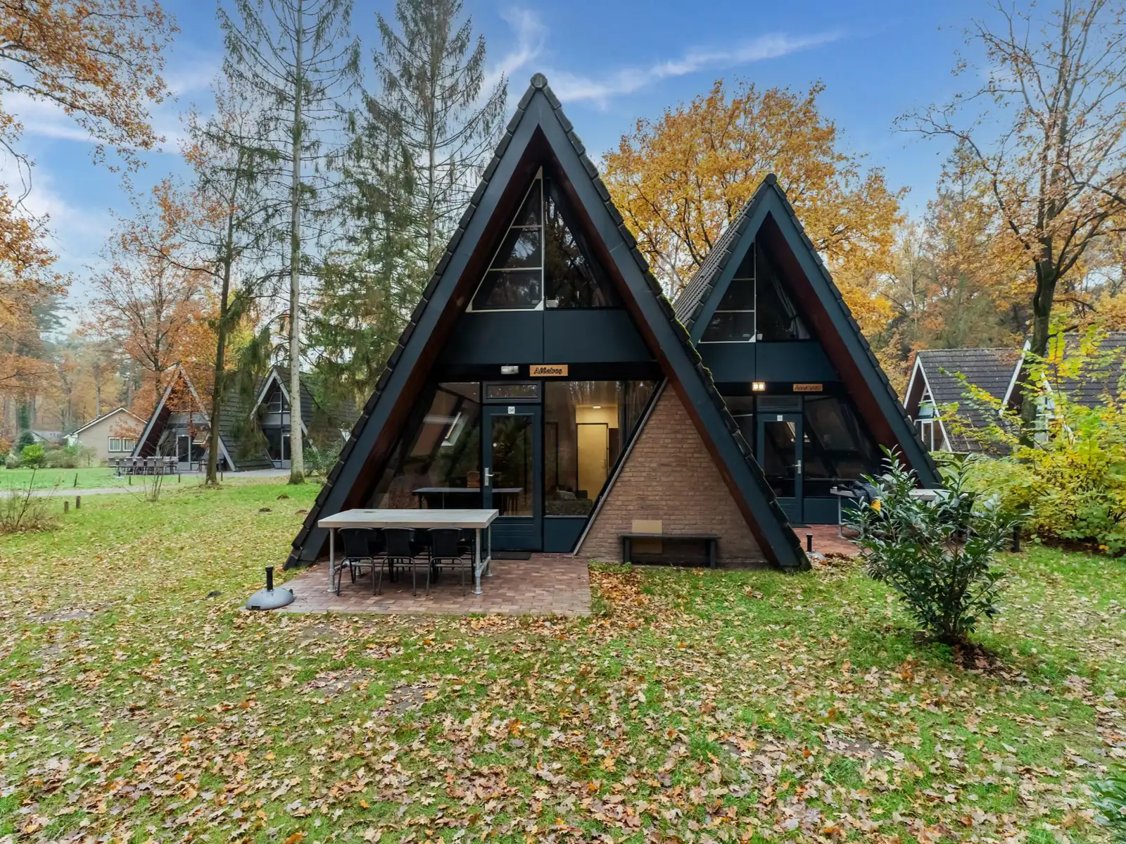 House 54 Albatros, central location